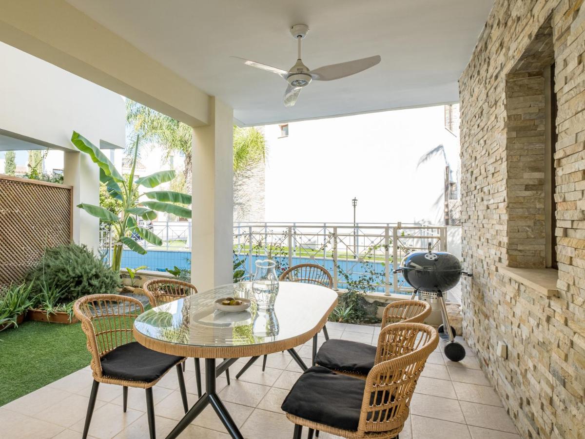 Sanders Aqua Park Resort - Precious 3-Bedroom Holiday Home With Shared Pool Лимасол Экстерьер фото