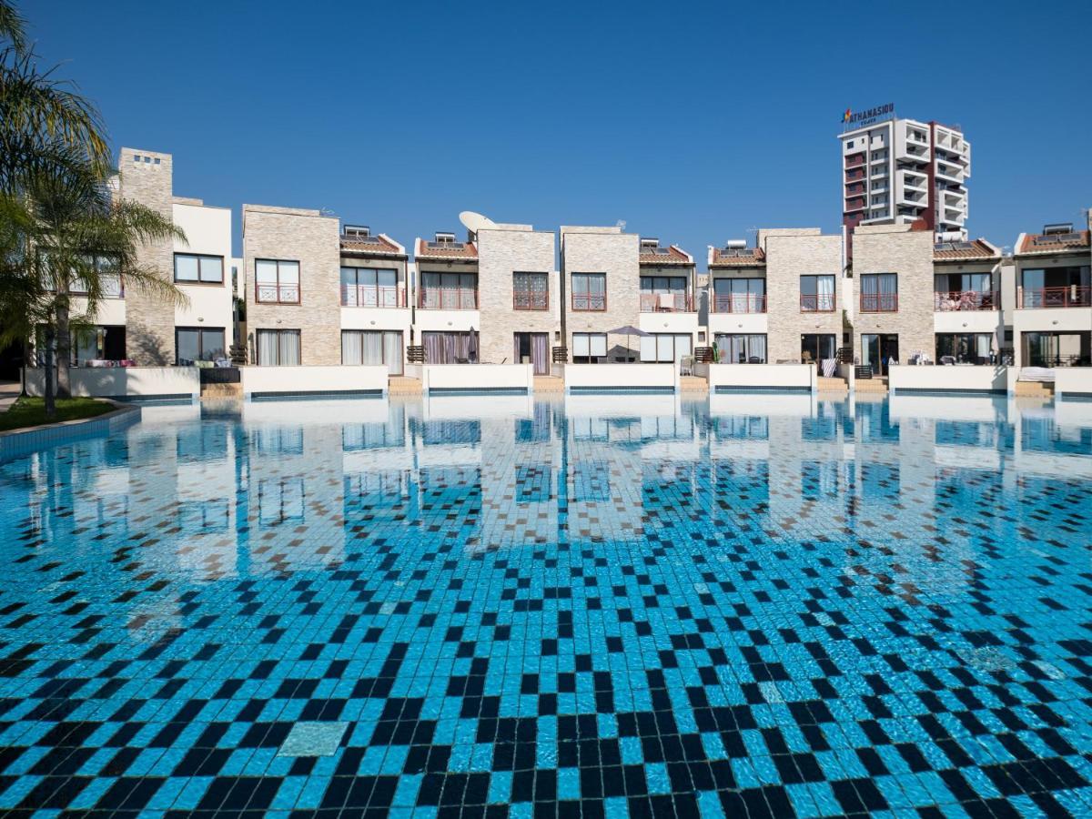 Sanders Aqua Park Resort - Precious 3-Bedroom Holiday Home With Shared Pool Лимасол Экстерьер фото