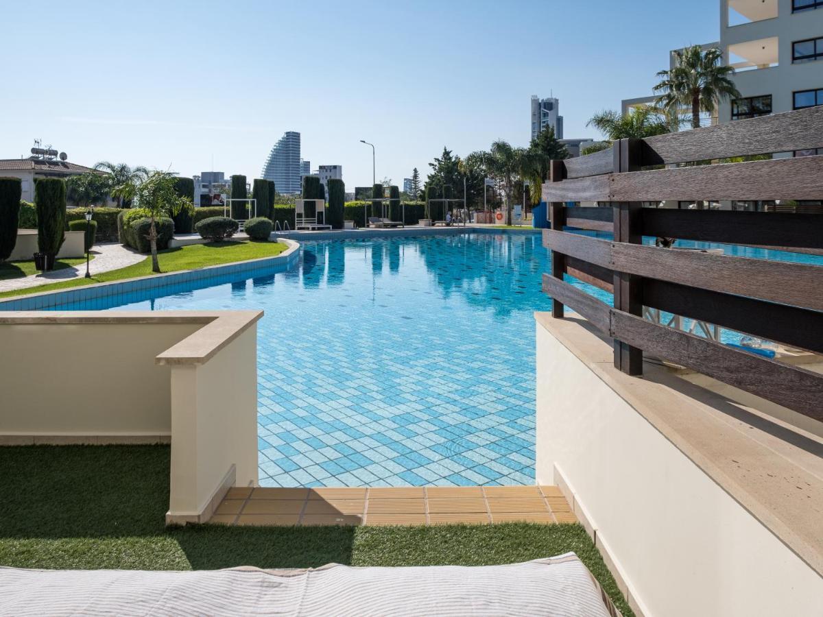 Sanders Aqua Park Resort - Precious 3-Bedroom Holiday Home With Shared Pool Лимасол Экстерьер фото