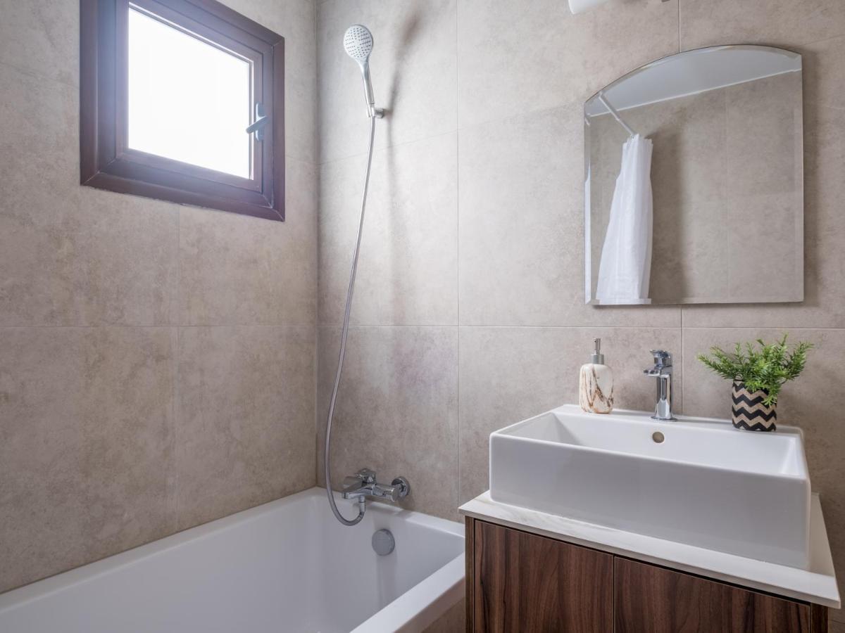 Sanders Aqua Park Resort - Precious 3-Bedroom Holiday Home With Shared Pool Лимасол Экстерьер фото