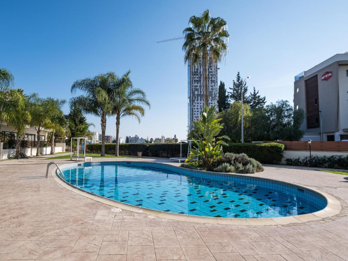 Sanders Aqua Park Resort - Precious 3-Bedroom Holiday Home With Shared Pool Лимасол Экстерьер фото